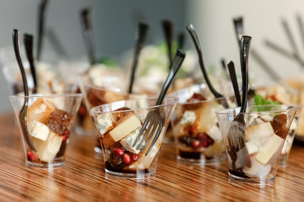 Catering. Food for parties, corporate parties, conferences, forums, banquets. different kinds